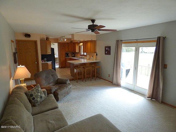 2nd image of 1324 Florence Ave