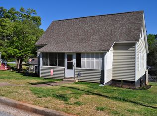 16 D St, Inman, SC 29349
