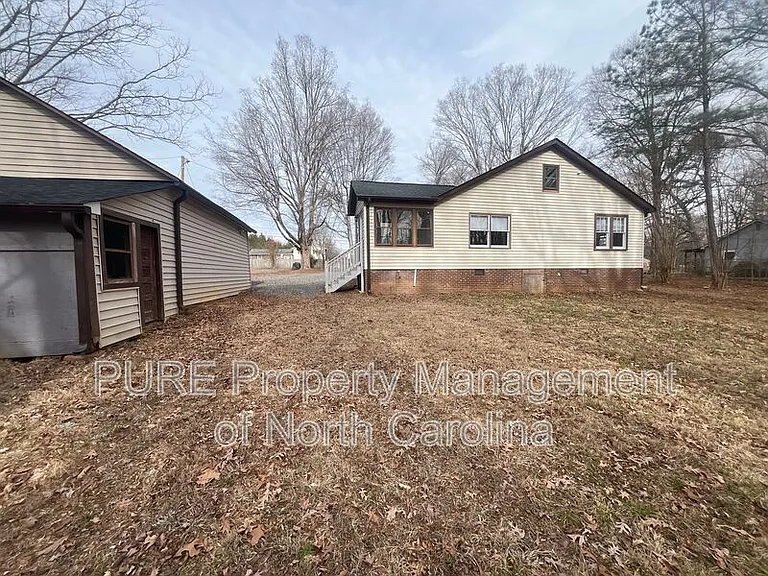 3355 E Ridge Rd — Photo 21