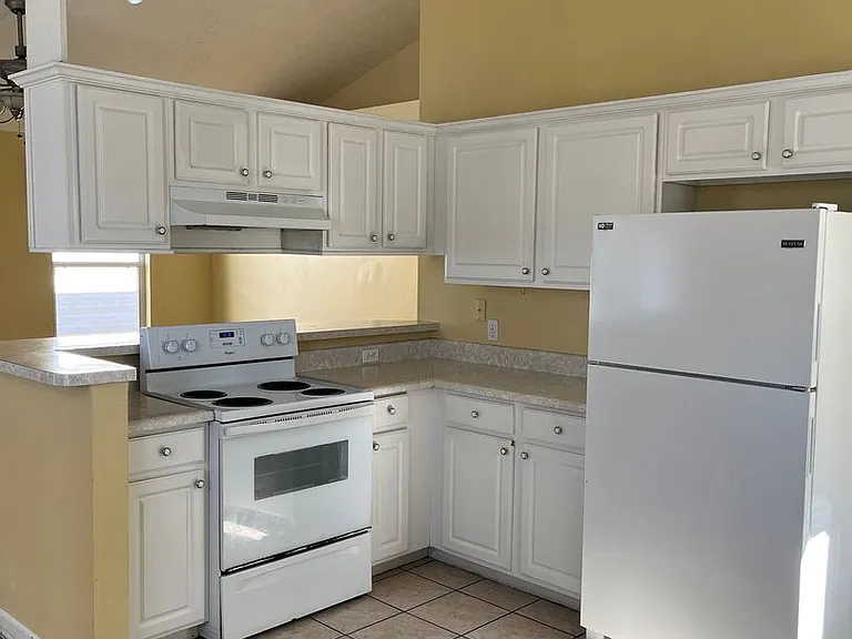 220 Seahorse Way — Photo 5