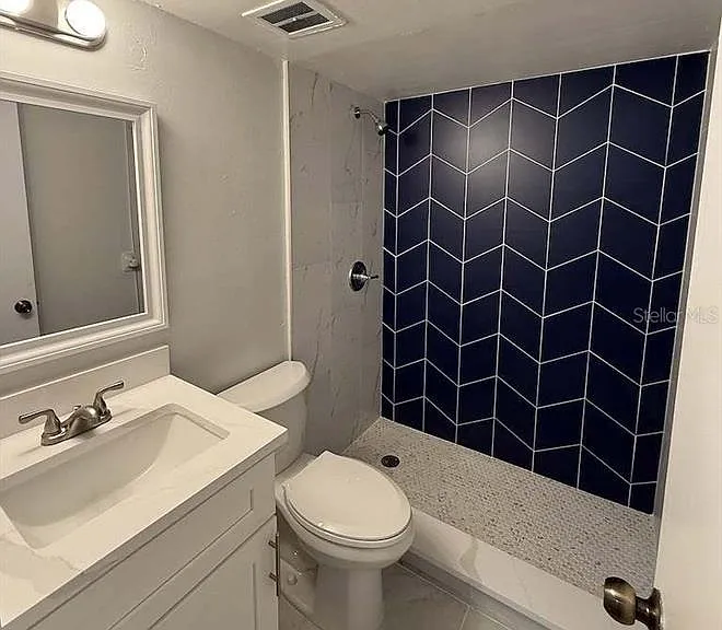 726 Edgewater Dr #2 — Photo 17
