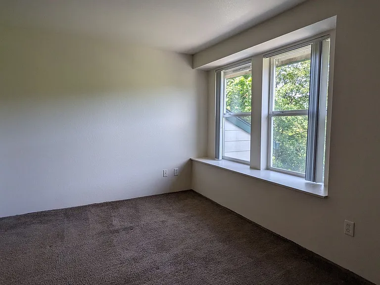 Treehill Commons — Photo 18