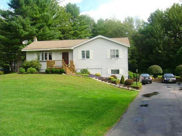 2nd image of 112A Intervale Road
