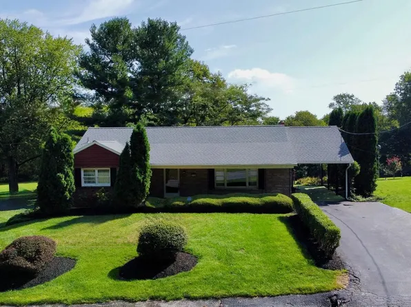 6199 Lake Rd, York, PA 17403