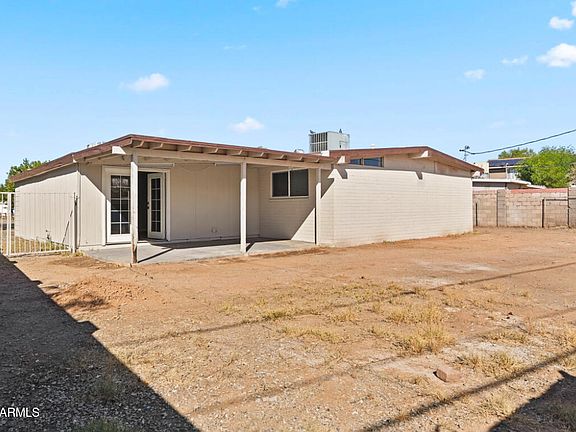 5th image of 8837 N 37TH Avenue