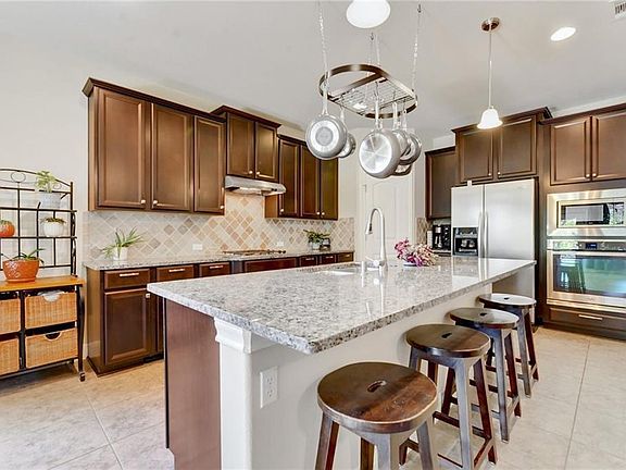 4th image of 16005 Cinca Terra Dr