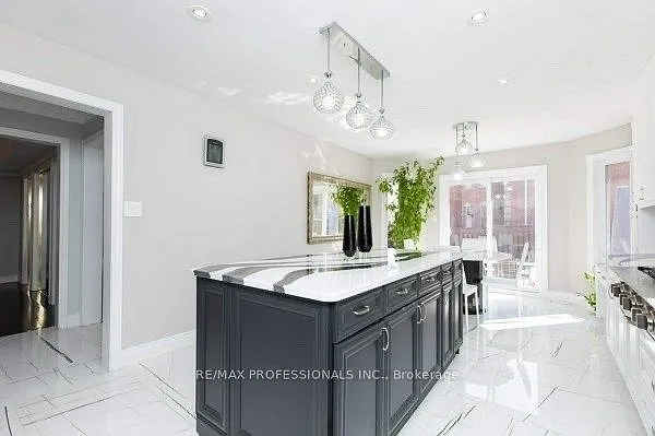 2078 Perran Dr — Photo 8