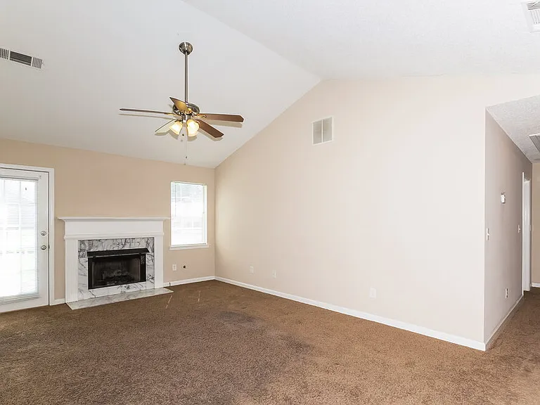 210 Orchard Vw — Photo 4