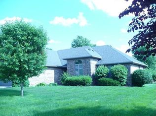 802 W Briarwood Ln, Nixa, MO 65714