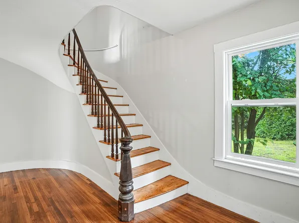 271 Cordaville Rd, Southborough, MA 01772