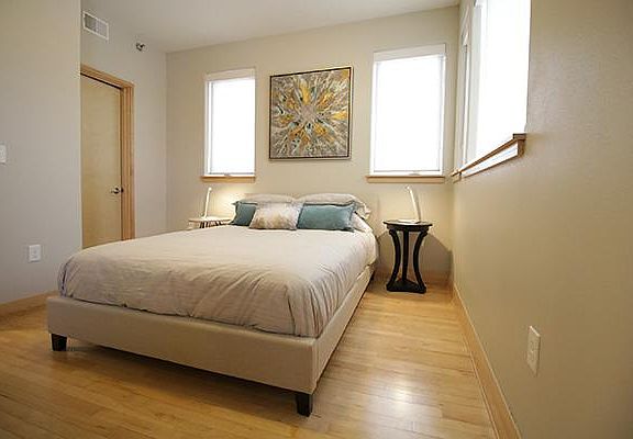 3rd image of 1509 N Jackson St #P5-p-5