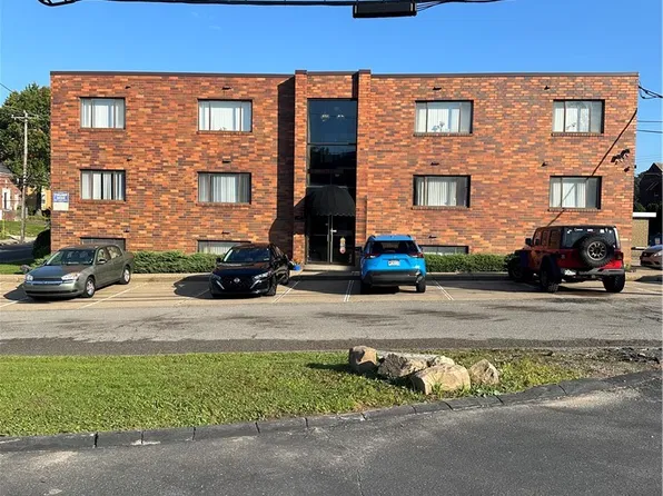 945 Washington Ave, Carnegie, PA 15106