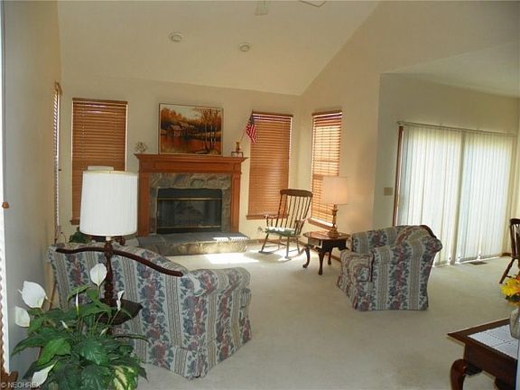 3rd image of 9763 Sugarbush Cir