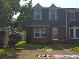 494 Falling Ln, Virginia Beach, VA 23454