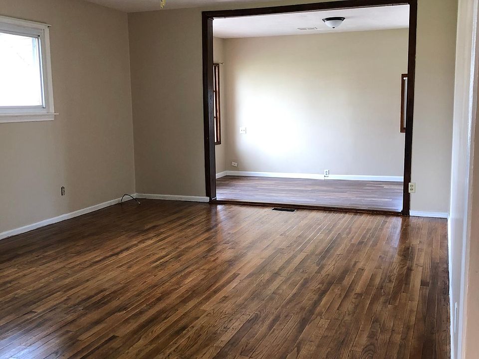 2nd image of 1428 Bailey Dr