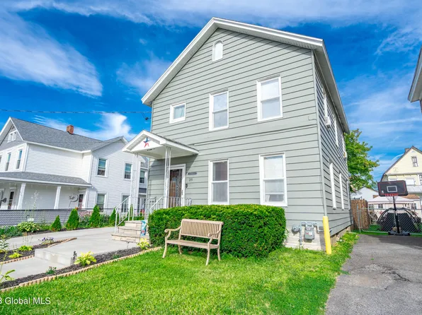 28 Grove Street, Mechanicville, NY 12118