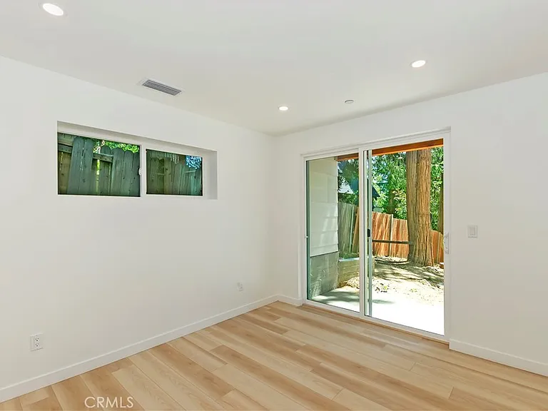 441 Oriole Dr #3 — Photo 19