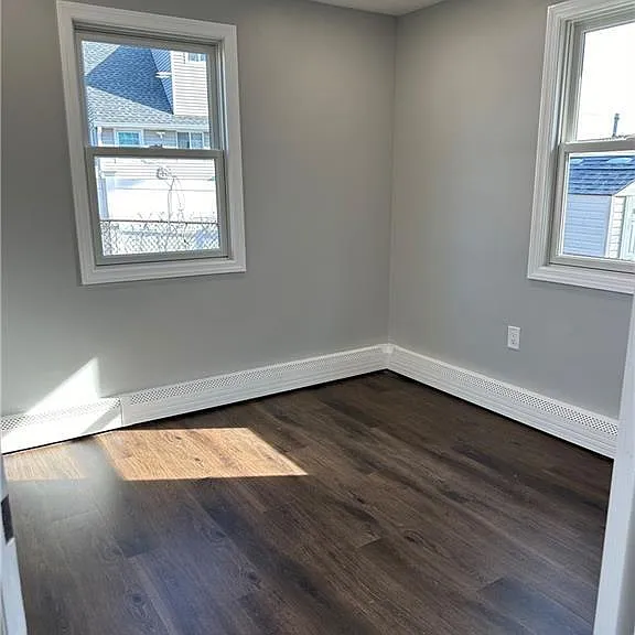 10 Lake Ave — Photo 12