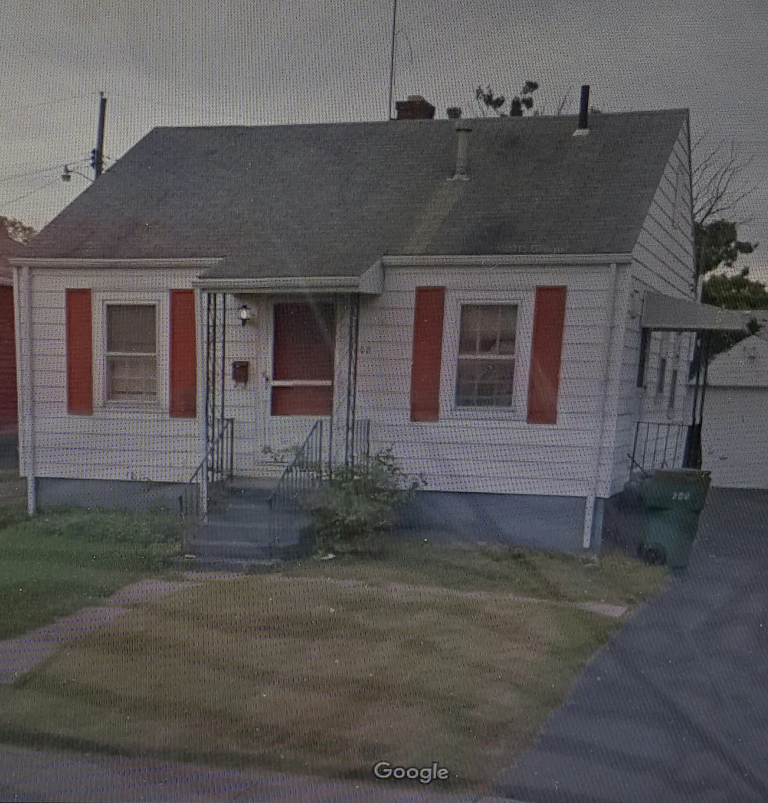 208 Shoop Ave photo 1