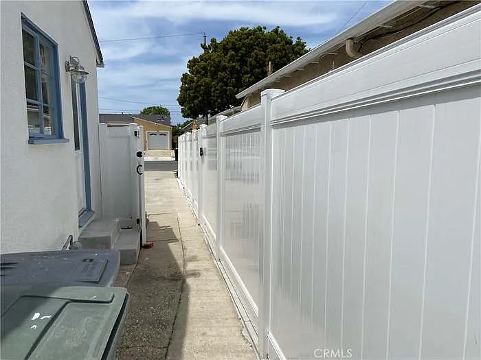 17628 Kornblum Ave — Photo 19