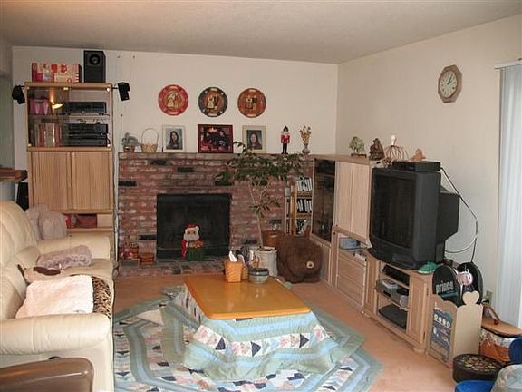Living Room w/ wet bar