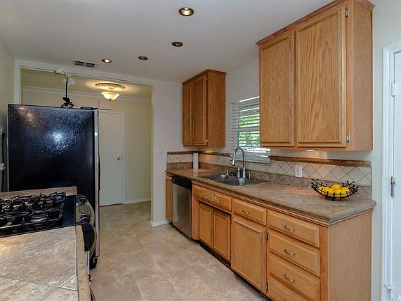 2nd image of 5424 Silver Strand Way