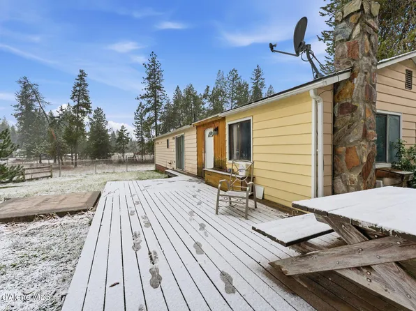 15707 N Ranch Valley Rd, Rathdrum, ID 83858