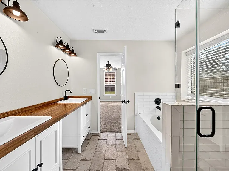 7603 Kenmark Ct — Photo 23