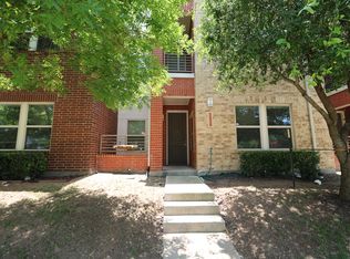 1524 Sphinx St, Dallas, TX 75203