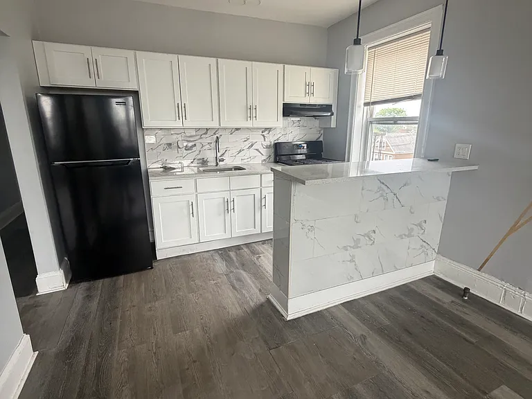 160 Avenue C #D1 — Photo 1