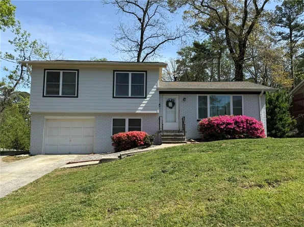 1110 Mountain View Dr, Marietta, GA 30062