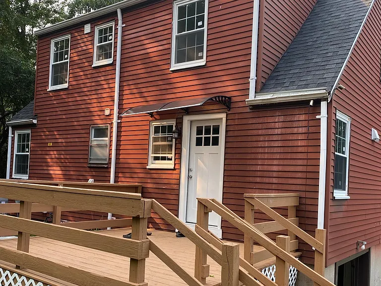 12 Riverview Dr — Photo 2