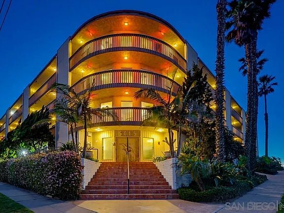 2nd image of 5015 Santa Cruz Ave Unit 209