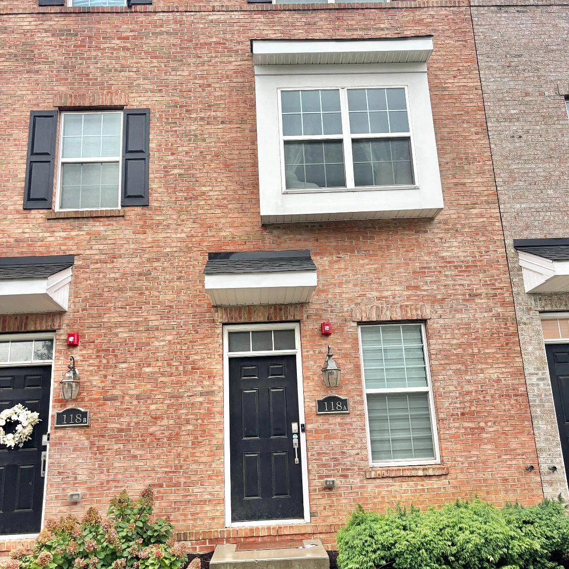 2 bed, 2.5 bath, 1416 sqft, $2,800 — Photo 1