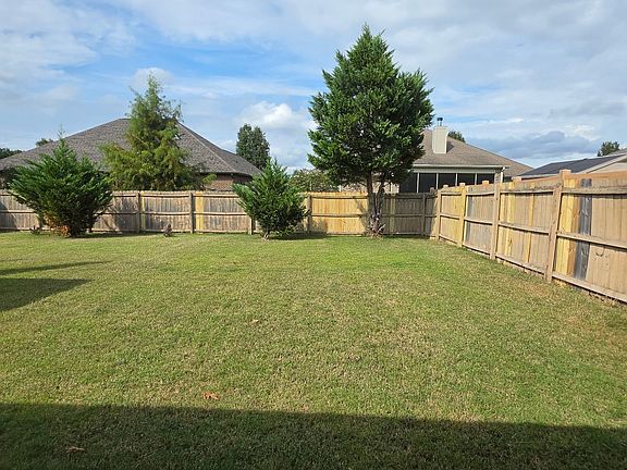 3rd image of 2536 Marjorie Ln SW