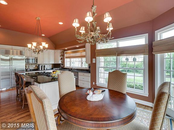 4th image of 15841 Hunton Ln