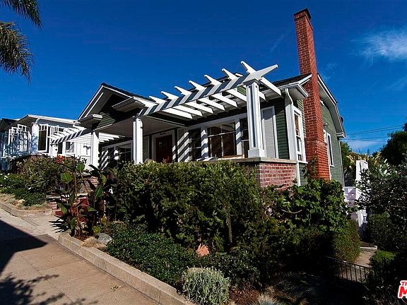2nd image of 2401 3rd St #14