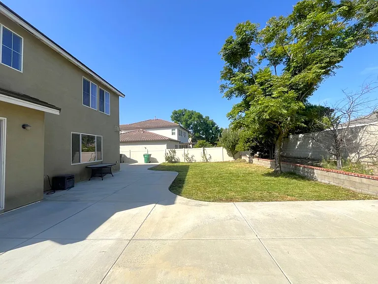 7143 Leighton Dr — Photo 49