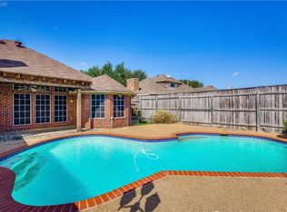 6614 Falcon St, Rowlett, TX 75089