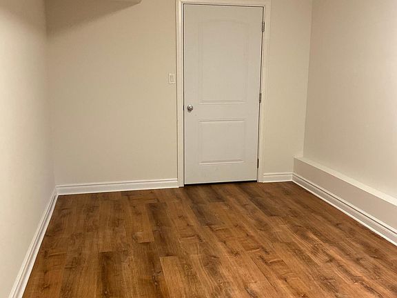 5th image of 292 Lamberts Ln #1