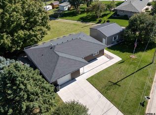 1405 S 13th St, Nebraska City, NE 68410