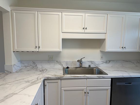 5th image of 4624 W Point Loma Blvd Unit 9