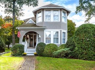 211 1/2 Main St, North Easton, MA 02356