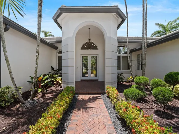 2510 Montclaire Circle, Weston, FL 33327