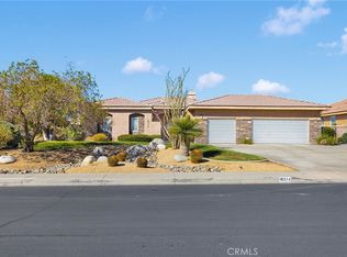 19274 Kanbridge St, Apple Valley, CA 92308
