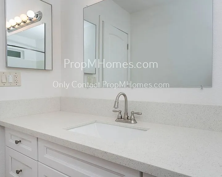 13400 SW Walker Rd — Photo 13