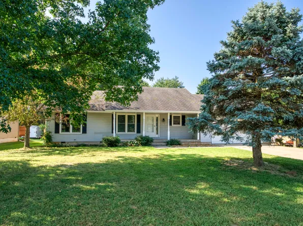 3168 W Berkeley Street, Springfield, MO 65807