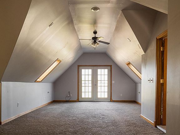 Upper Living Area