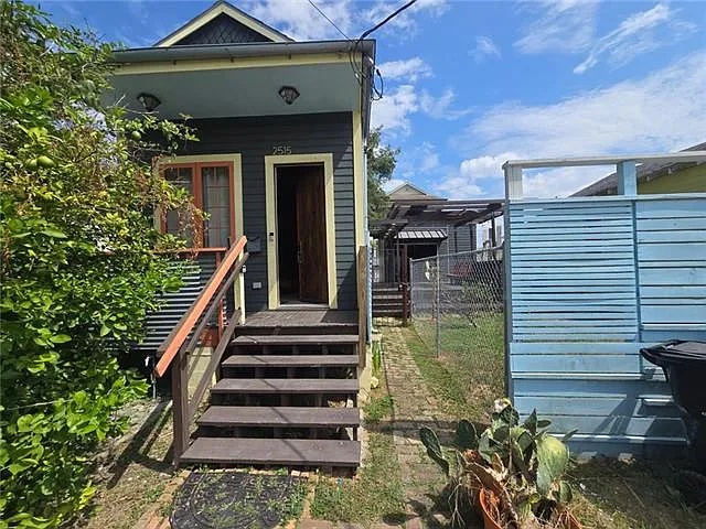2515 Upperline St — Photo 1