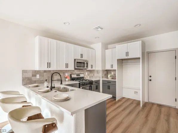 245 Impassioned Ct, Henderson, NV 89052